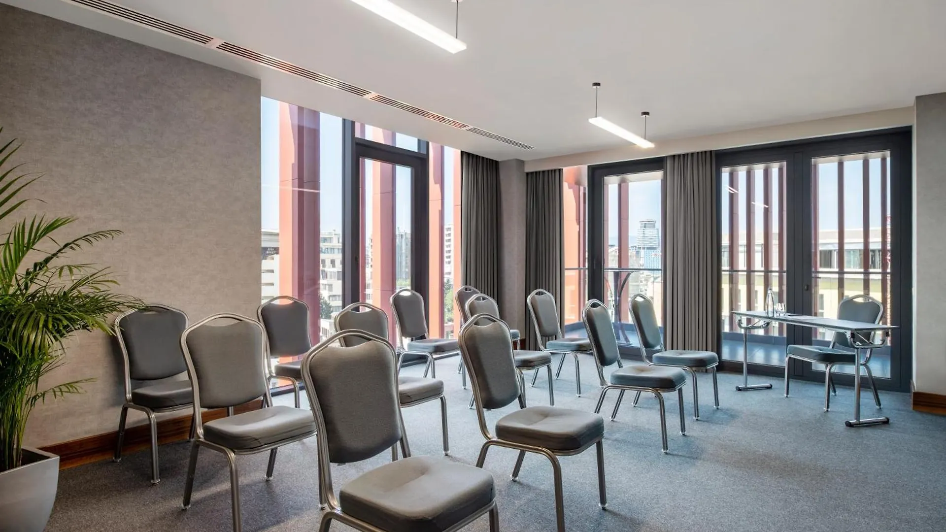 Tbilisi Philharmonic Hotel By Mercure 4*,