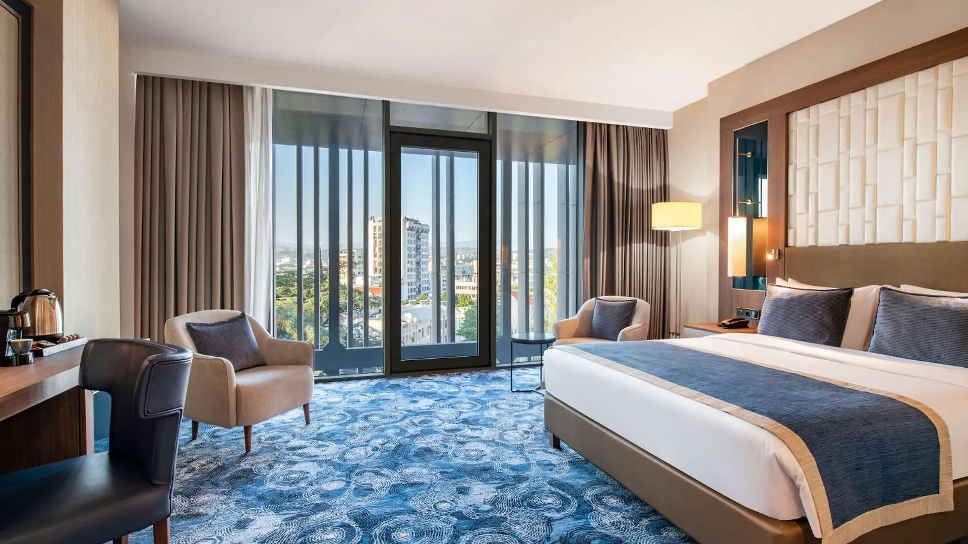 Tbilisi Philharmonic Hotel By Mercure 4*,  Grúzia