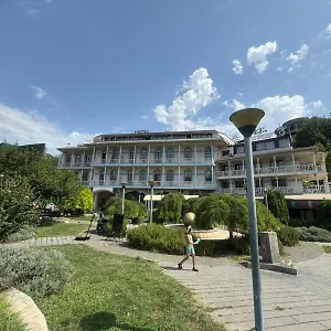 فندق Beka Palace, تبليسي