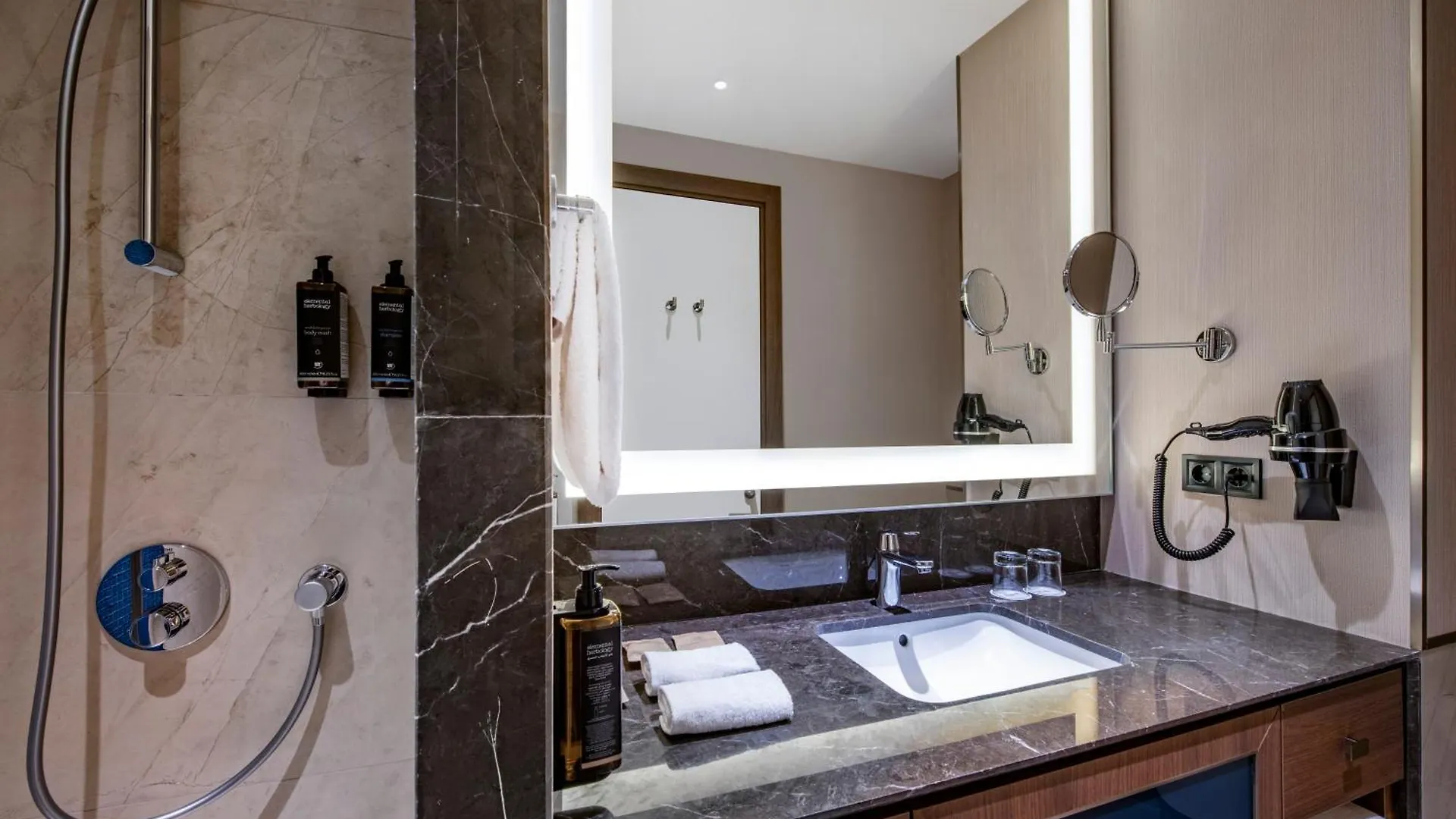 Tbilisi Philharmonic Hotel By Mercure 4*,  Georgia